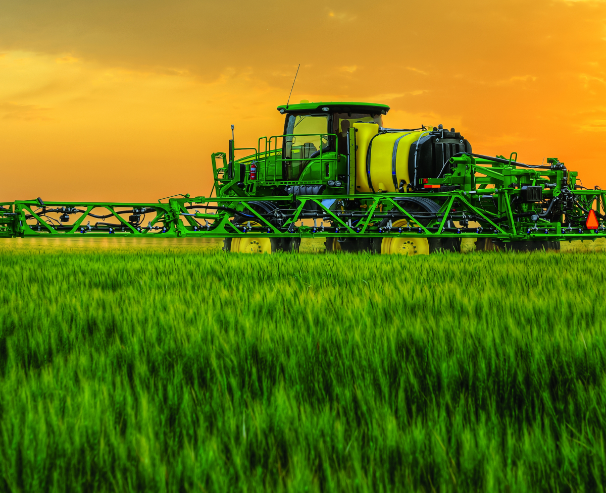 John-Deere-Commercial-Application-Dealer_crop_841_685