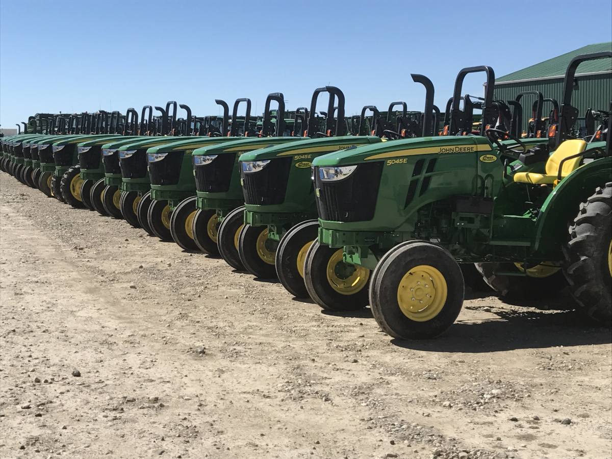 John-Deere-Utility-Tractors-Illinois