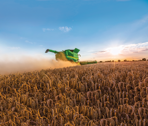John-Deere-Combine-Wheat-Harvest-2017