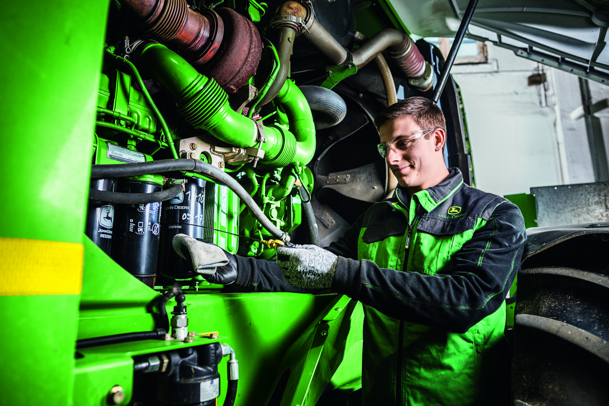 John Deere Service Technician Now Hiring