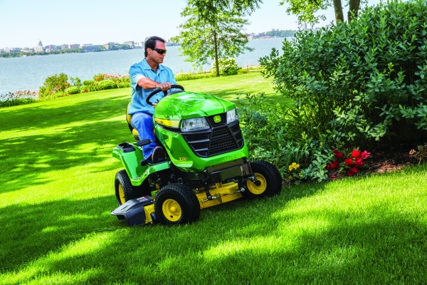 John Deere X350 Riding Lawn Mower
