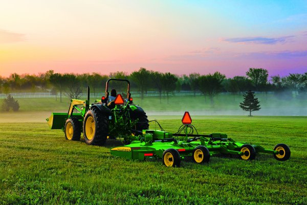 John Deere Batwing