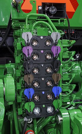 John Deere 2024 Improved Hydraulic SCV