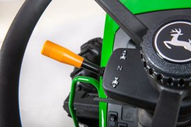 John Deere Tractor X750