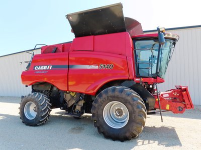 Case IH 5140 Combine for Sale